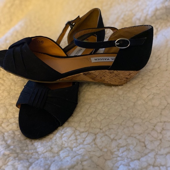 Steve Madden Wedge - Picture 2 of 3